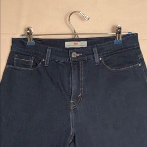 Levi’s Perfectly Slimming / 512 Bootcut size 14M